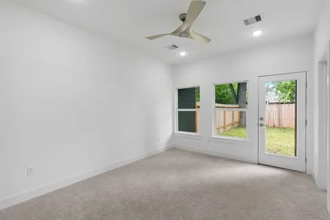 8109 Hamlet Street B Houston TX 77078