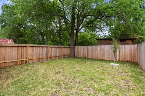 8109 Hamlet Street B Houston TX 77078