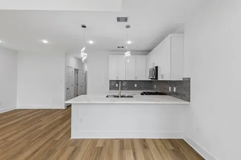 8109 Hamlet Street B Houston TX 77078