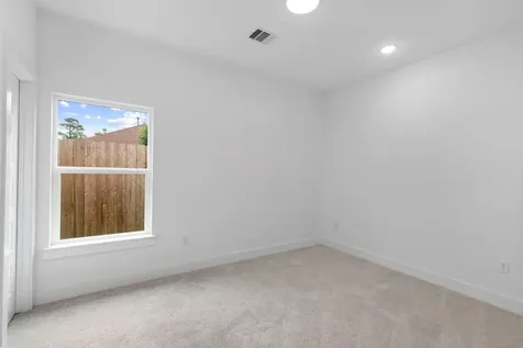 8109 Hamlet Street B Houston TX 77078