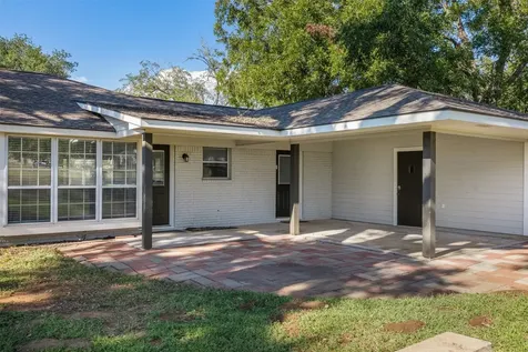 1906 Gun And Rod Road Brenham TX 77833