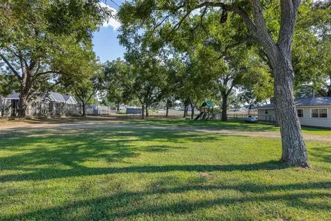 1906 Gun And Rod Road Brenham TX 77833