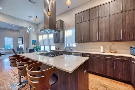 5521 Kiam Street Houston TX 77007