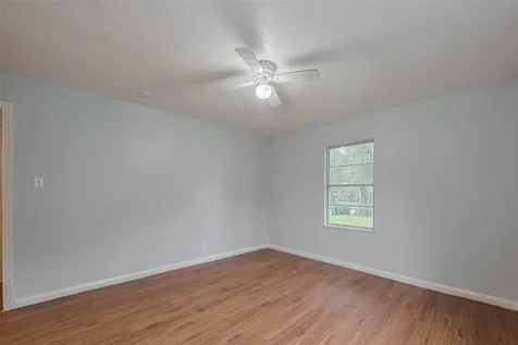 4906 Larkspur Street Houston TX 77033