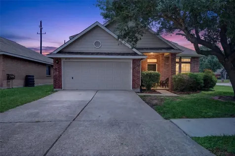 6002 Sandy Creek Drive Baytown TX 77523