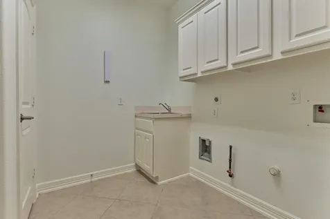 6 Millsap The Woodlands TX 77382
