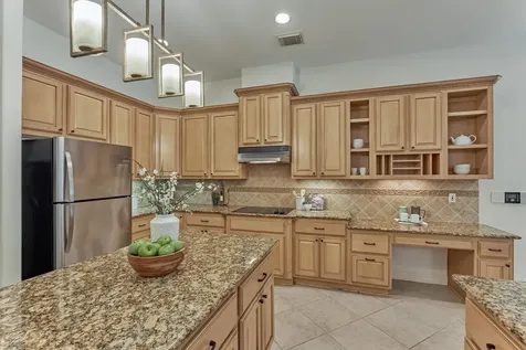 6 Millsap The Woodlands TX 77382