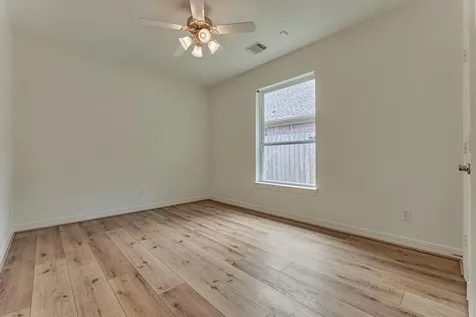 6 Millsap The Woodlands TX 77382