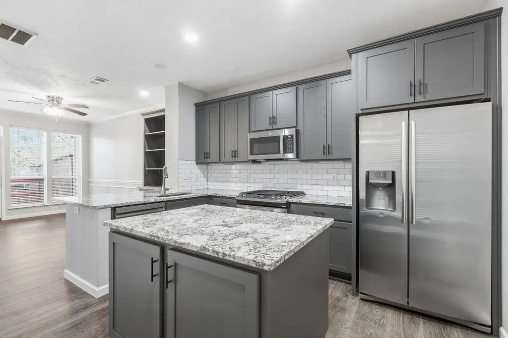 59 N Avonlea Circle The Woodlands TX 77382