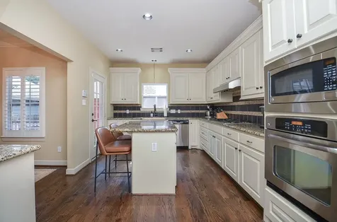 1106 W 18th Street Houston TX 77008