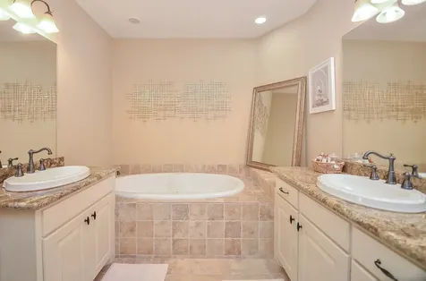 1106 W 18th Street Houston TX 77008