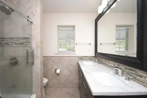 13240 Trail Hollow Drive 3240 Houston TX 77079