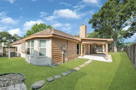 8607 Wood Drift Court La Porte TX 77571