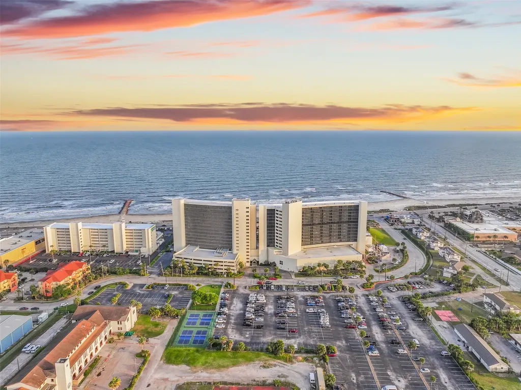 5220 Seawall Boulevard 1634 Galveston TX 77551