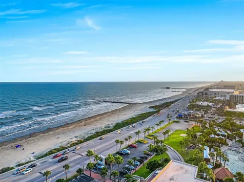 5220 Seawall Boulevard 1634 Galveston TX 77551