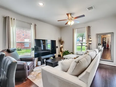 278 Capetown Montgomery TX 77356