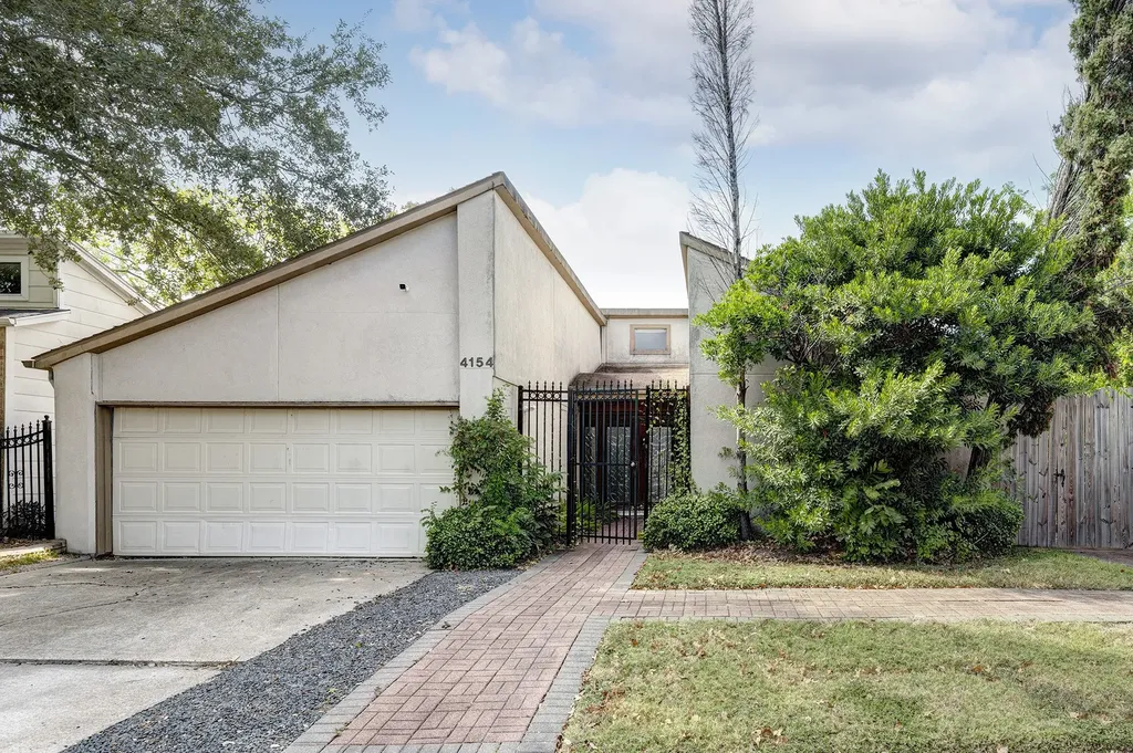 4154 Wildacres Drive Houston TX 77072