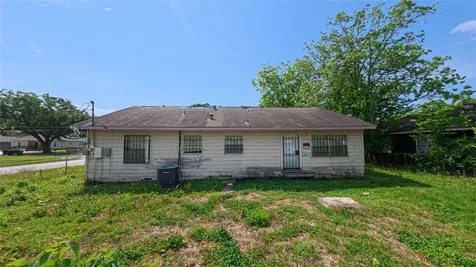 7261 Boggess Road Houston TX 77016
