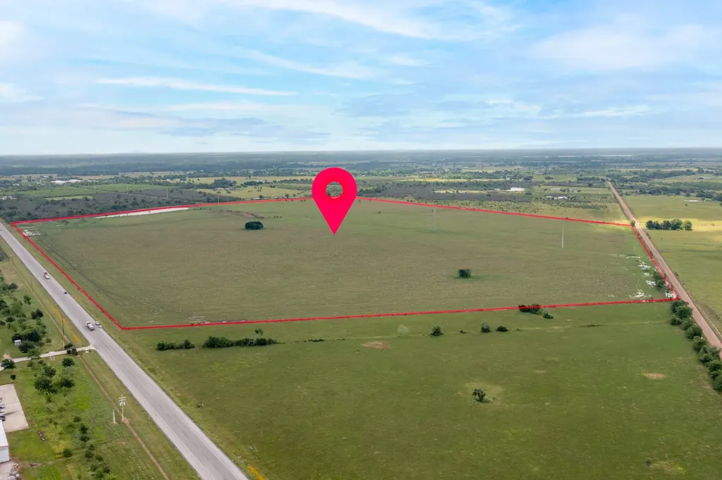 9369 Highyway 159 Highway E Bellville TX 77418