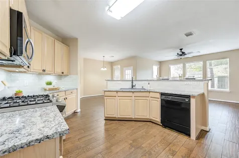 3722 Mystic Meadows Lane Friendswood TX 77546