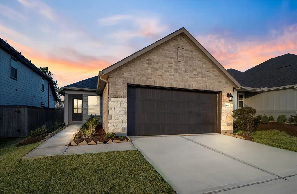 19564 Stripe Hill Bend Montgomery TX 77316