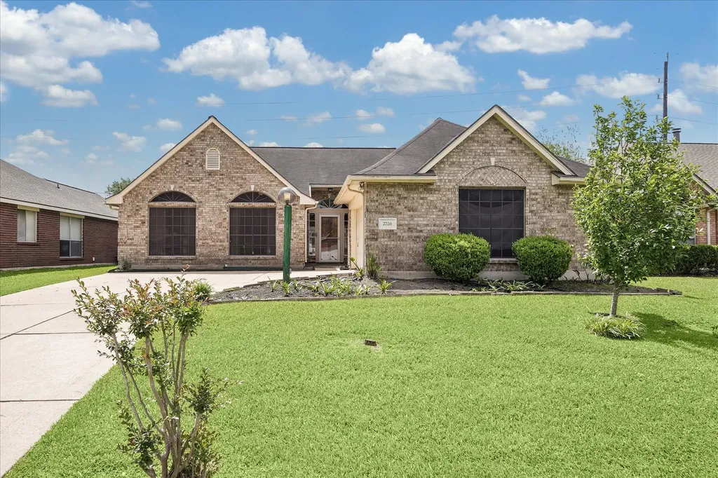 2726 N Larkspur Circle Pearland TX 77584