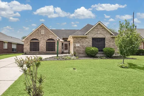 2726 N Larkspur Circle Pearland TX 77584