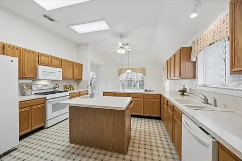 2726 N Larkspur Circle Pearland TX 77584
