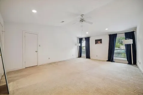 880 Tully Road 13 Houston TX 77079