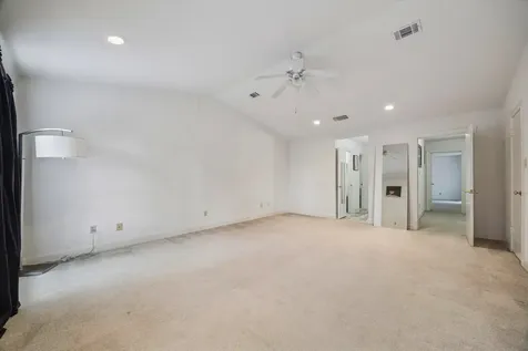 880 Tully Road 13 Houston TX 77079
