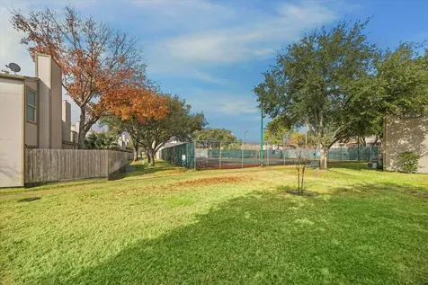880 Tully Road 13 Houston TX 77079