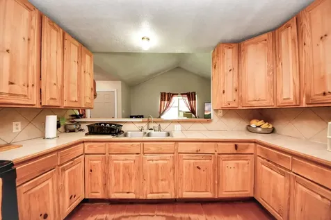 121 Elendor Drive Cleveland TX 77328