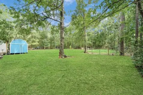121 Elendor Drive Cleveland TX 77328