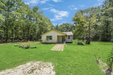 121 Elendor Drive Cleveland TX 77328