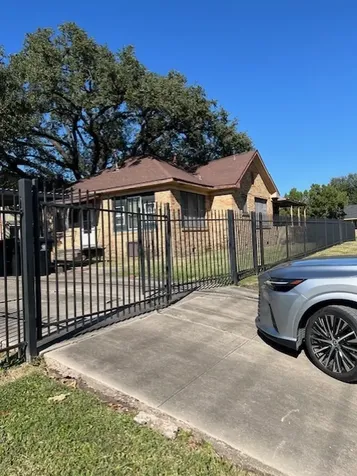 4442 Leeland Street Houston TX 77023