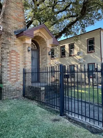 4442 Leeland Street Houston TX 77023