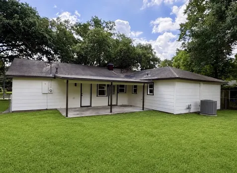 5831 Chinaberry Drive Houston TX 77092