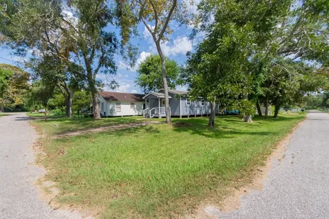 402 W Camp Street Brazoria TX 77422