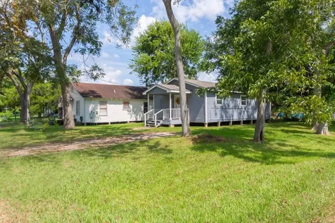 402 W Camp Street Brazoria TX 77422