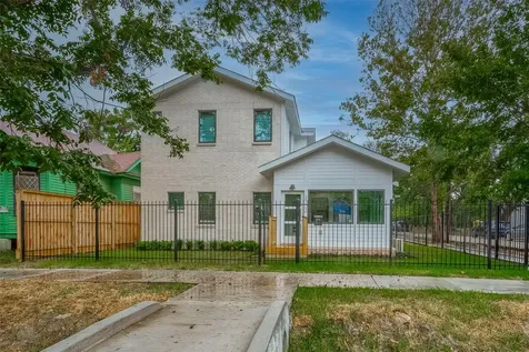 2702 Delano Street Houston TX 77004