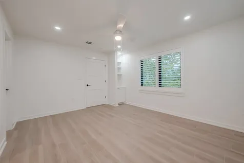 2702 Delano Street Houston TX 77004