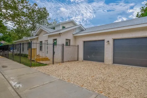 2702 Delano Street Houston TX 77004