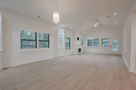 2702 Delano Street Houston TX 77004