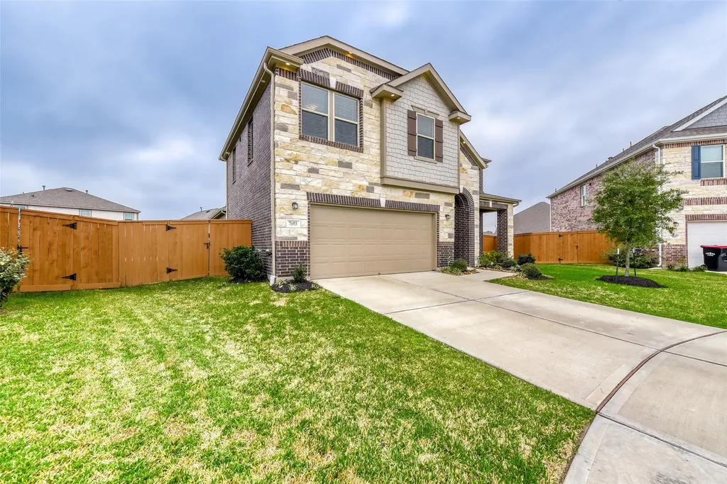 7603 Royal Oasis Lane Cypress TX 77433
