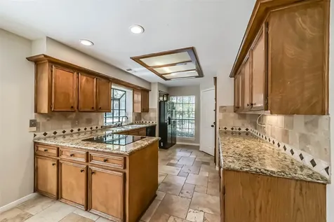 3910 Misty Gardens Court Kingwood TX 77339