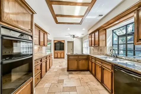 3910 Misty Gardens Court Kingwood TX 77339