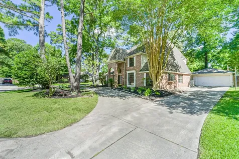 3910 Misty Gardens Court Kingwood TX 77339