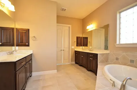 4802 Fairford Sugar Land TX 77479