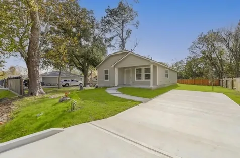 5824 Glen Lee Drive Houston TX 77396
