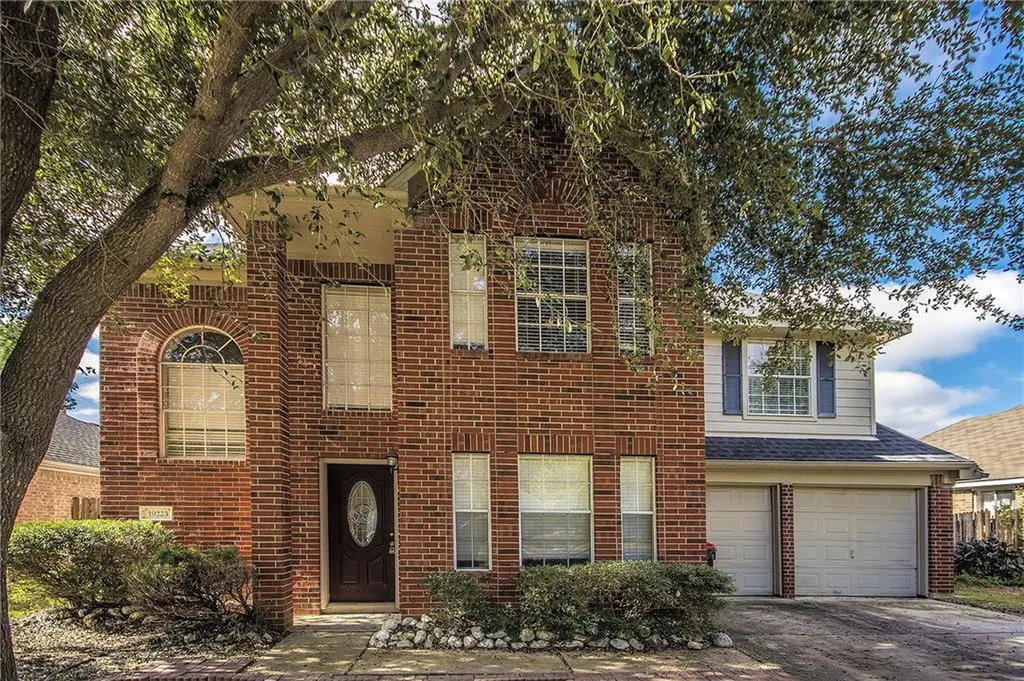 19223 Twin Buttes Drive Tomball TX 77375